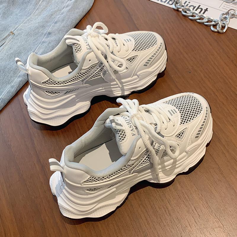 Paris Fried Street Shows Feet, Small Platform Dad Shoes, Women's 2025 Summer Mesh Breathable Retro Small Height-increasing Sneakers