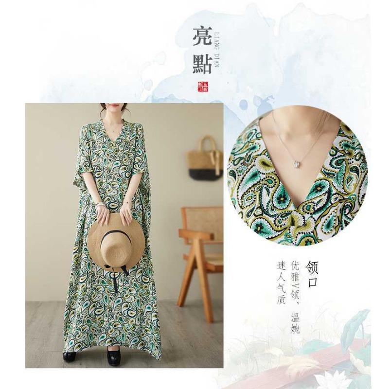Summer V-neck Large Size Loose Literary Vacation Style Dresses
