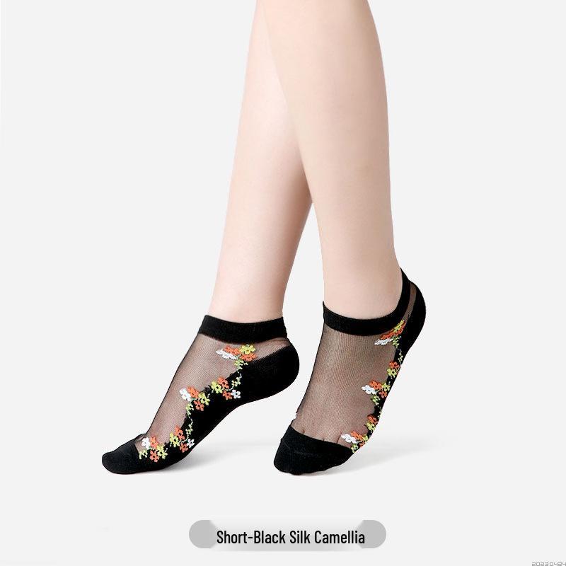 Women s Non-Slip Ice Silk Short Socks - Summer Embroidered Korean Style Crystal Cotton Bottom Women s One Size (36-39)