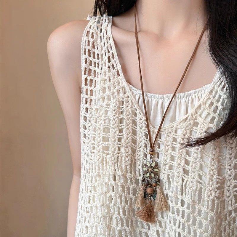 Collier Chaîne Pull Pendentif Floral Ethnique Bohème - Accessoire Unique pour Femme