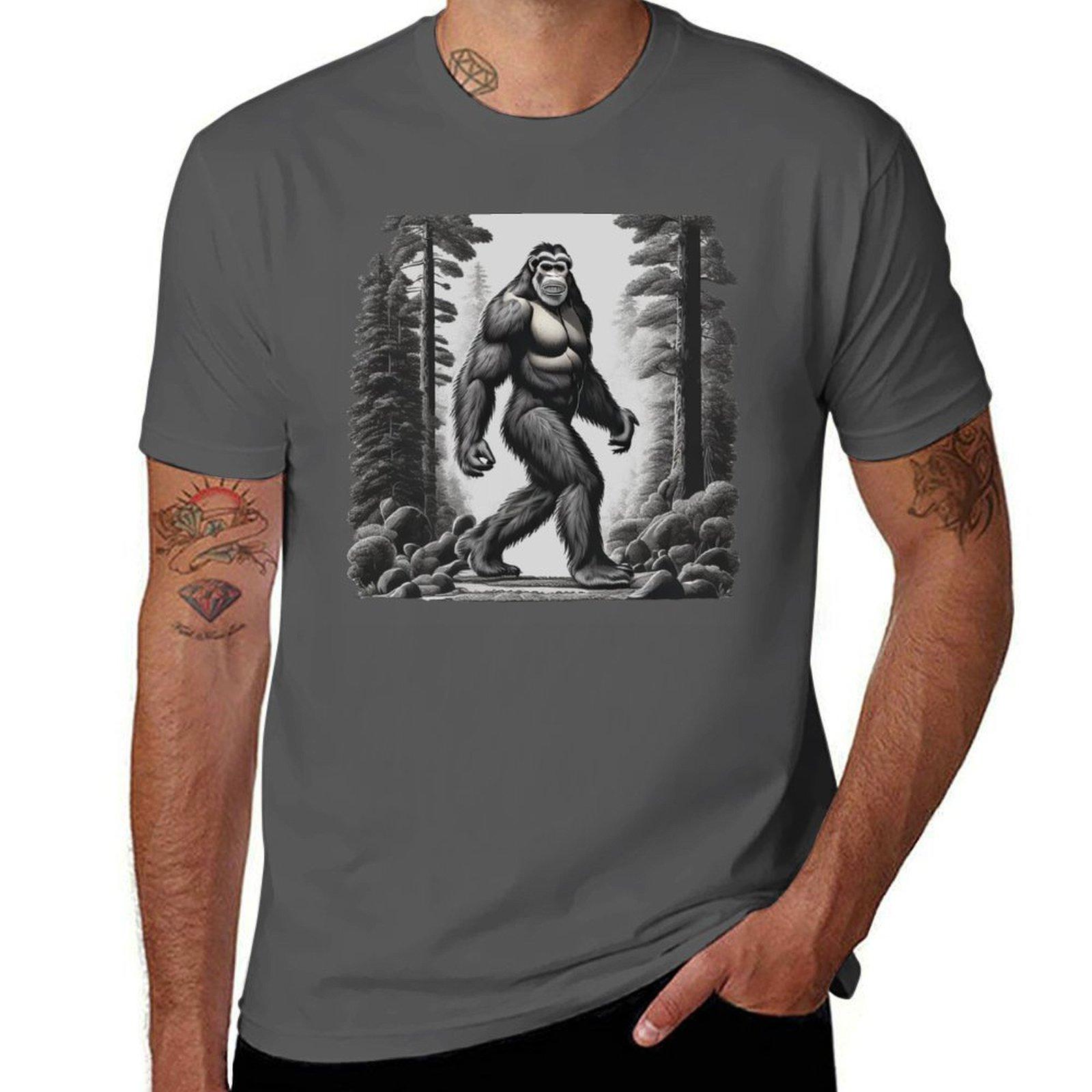 

Bigfoot Stroll T-Shirt t shirt man luxury t shirt man casual anime t shirts oversize T-Shirt 4XL