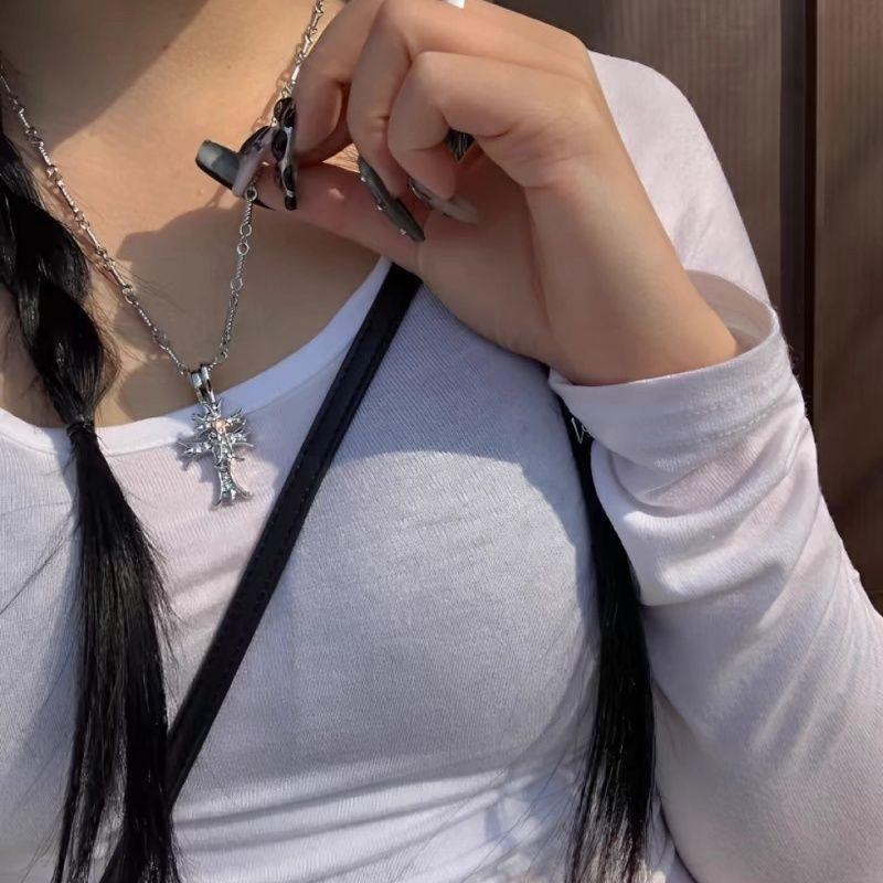Ins Light Luxury Double Cross Pendant Necklace for Men Women, Hip Hop Stackable Clavicle Chain, Trendy Alt Accessory