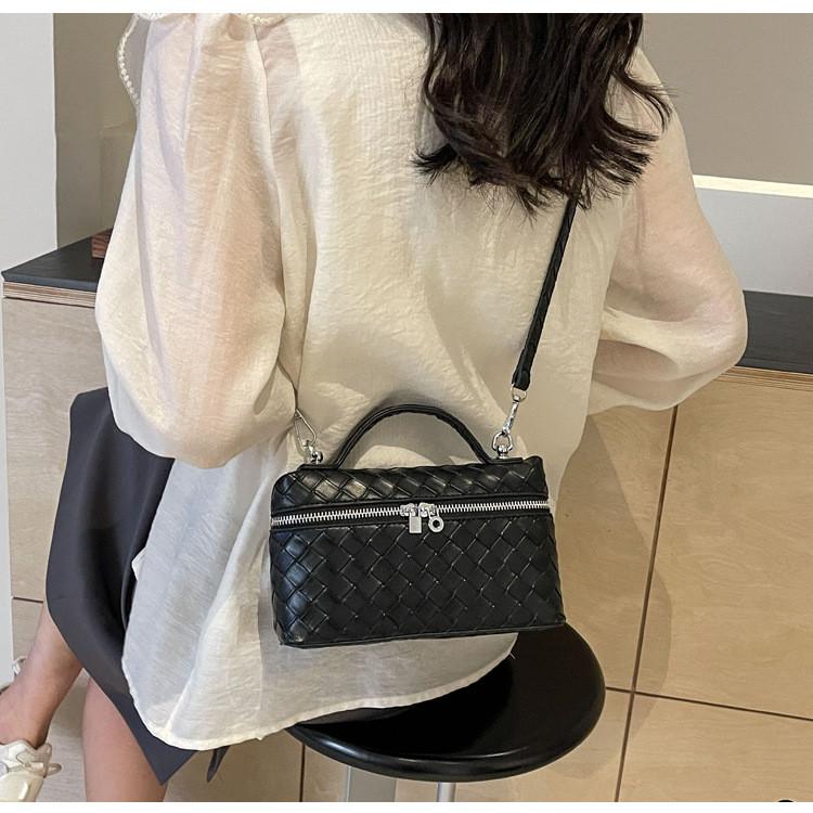 Ielgy Fashionable Woven Bag Hand-Carrying Square Box Lunch Box Bag Portable Shoulder Messenger Bag