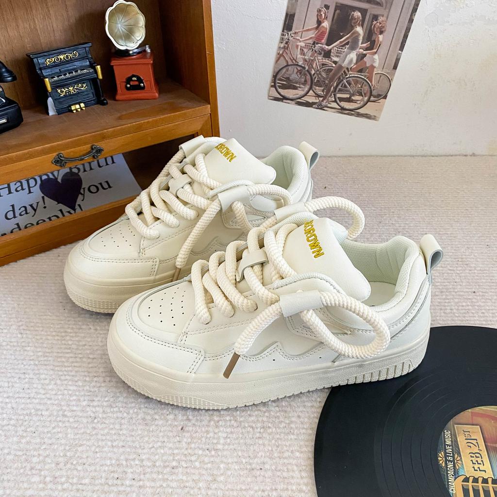 B-9106 horn platform bread shoes women's niche explosion original design board shoes leather surface ins tide white shoes