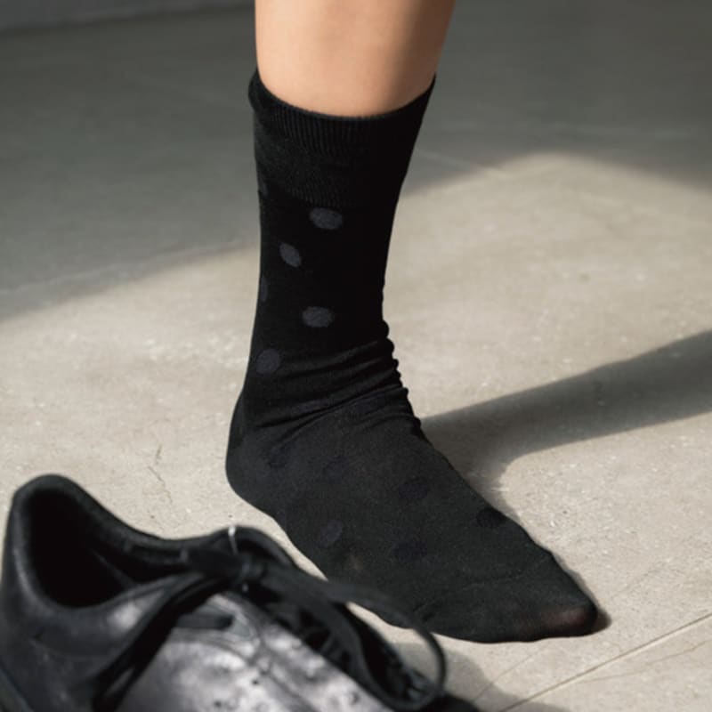 Hiig [no.442] Black Dot Socks