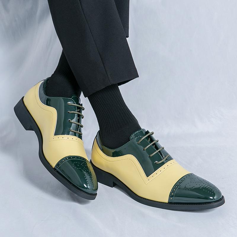 New Fashion Glitter Leather Casual Business Shoes for Men Pointed Toe Dress Shoes Men Luxury Brogue Shoes Zapatos Oxford Hombre
