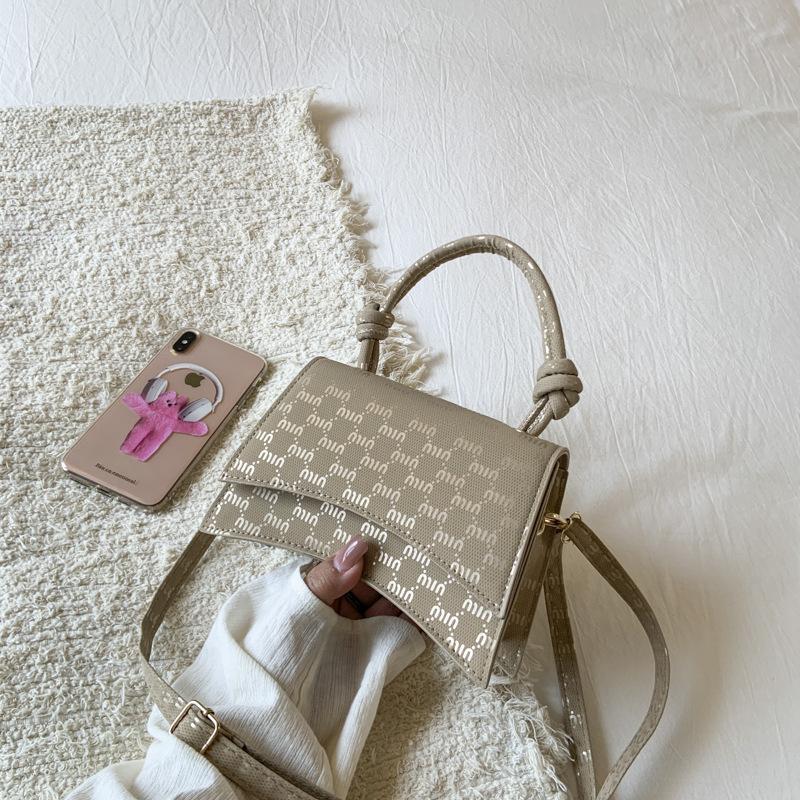 Textured portable small square bag women's new high-end fashion shoulder bag versatile messenger bag