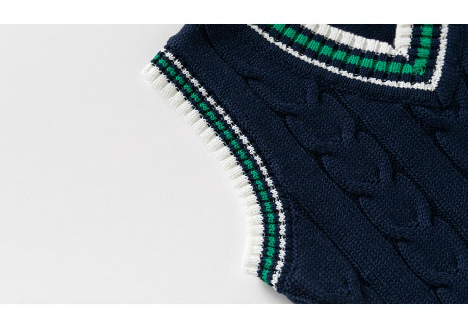 Autumn/Winter Boys' British Style V-Neck Thick Knit Cotton Yarn Sweater Vest