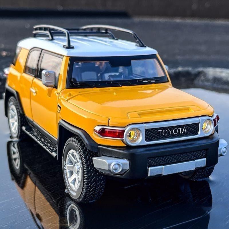 1/24 Toyota FJ Cruiser SUV Alloy Car Model Diecasts Metal Off-road Vehicles Car Model Simulation Sound Light Childrens Toys Gift