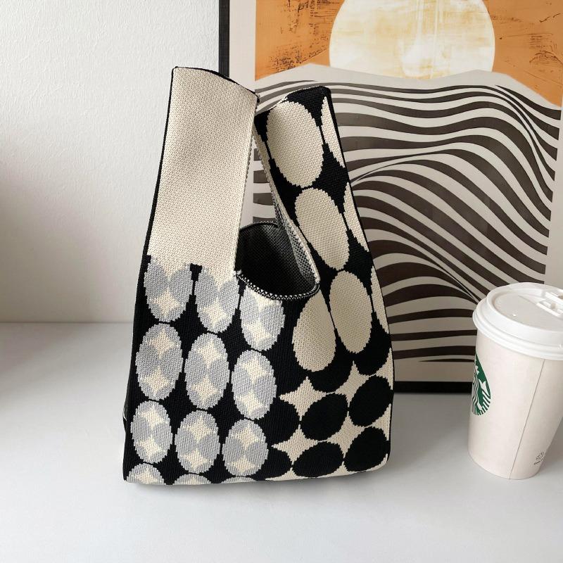 Knitted bag, gift bag, souvenir gift, woven bag, gift bag, fashion wrist bag, handbag, women's bucket bag.