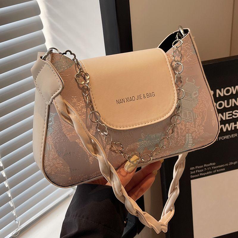 High-end Niche Handbag for Women, New Fashionable and Versatile Shoulder Bag, French-style Handbag