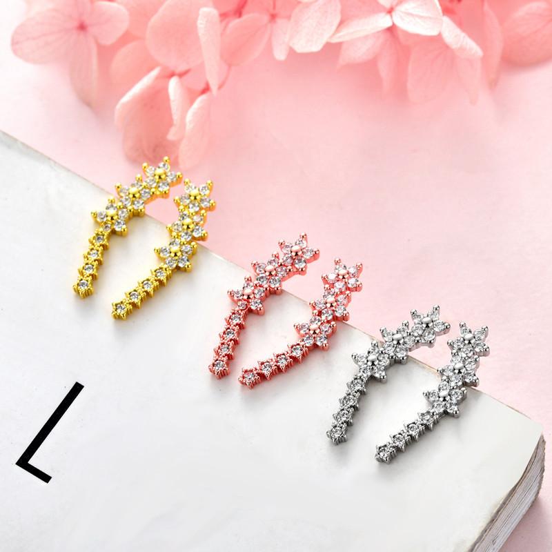 Women's Fashion Cute Stud Earrings Shiny Crystal Zirconia Copper Exquisite Female Charm Ear Piercing Accessories Jewelry Gifts
