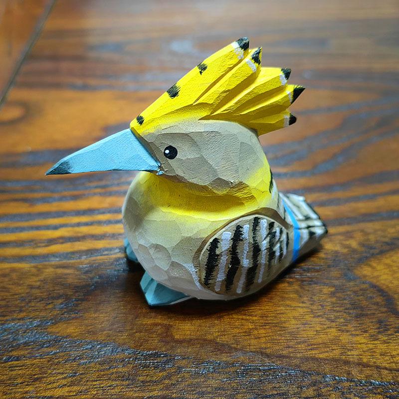 Hand-Carved Solid Wood Hoopoe Ornament - Creative Wooden Gift
