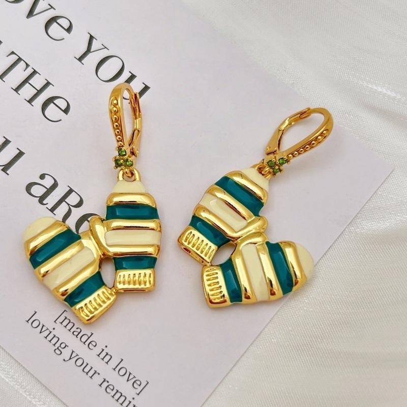 

French Hand-Painted Enamel Gloves Modeling Stud Earrings Creative Unique Cute Ear Buckle Light Luxury Fashion Trend Earrings