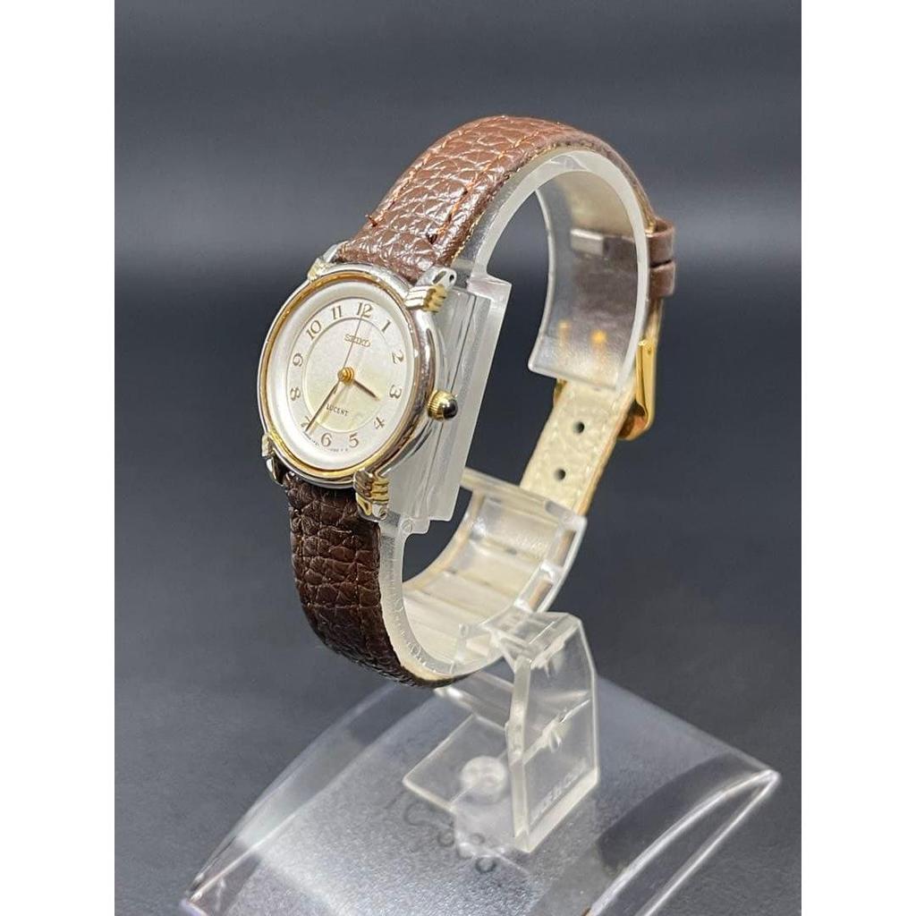 Used Excellent condition / Working condition SEIKO LUCENT Ladies Watch 1F21-0J10