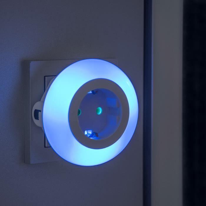 Kwmobile 2x Veilleuse LED Automatique - Lampe De Nuit Murale Avec Prise Intermédiaire Capteur Crépusculaire 3 Couleurs - Lumière Enf