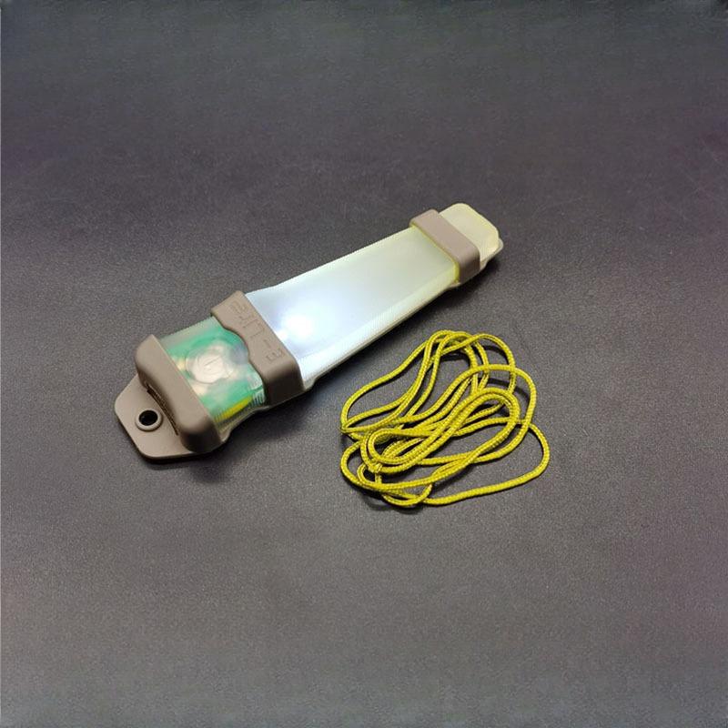 Airsoft Helmet Weapon Flashlight Tactical Helmet Light Identification Surefir Marker Light Survival Signal Helmet Lamp