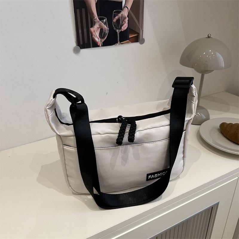 One-shoulder Messenger Bag, Large Capacity, Light, Casual, Literary Tote Bag, Sports Simple, College Students Commute To Class, Versatile
