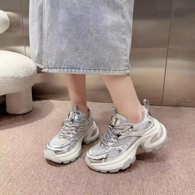 Platform dad shoes show small and versatile student sports shoes mesh street shooting summer tide shoes