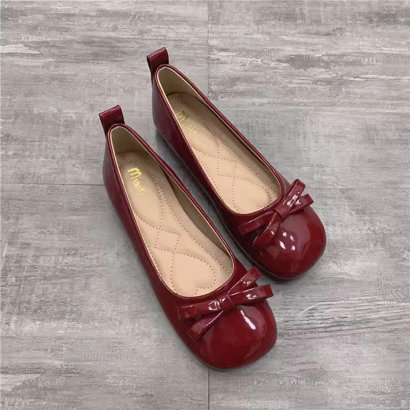 Spring 2025 new fashion Korean version bow single shoes women's flat bottom square head shallow mouth soft sole large size women's shoes