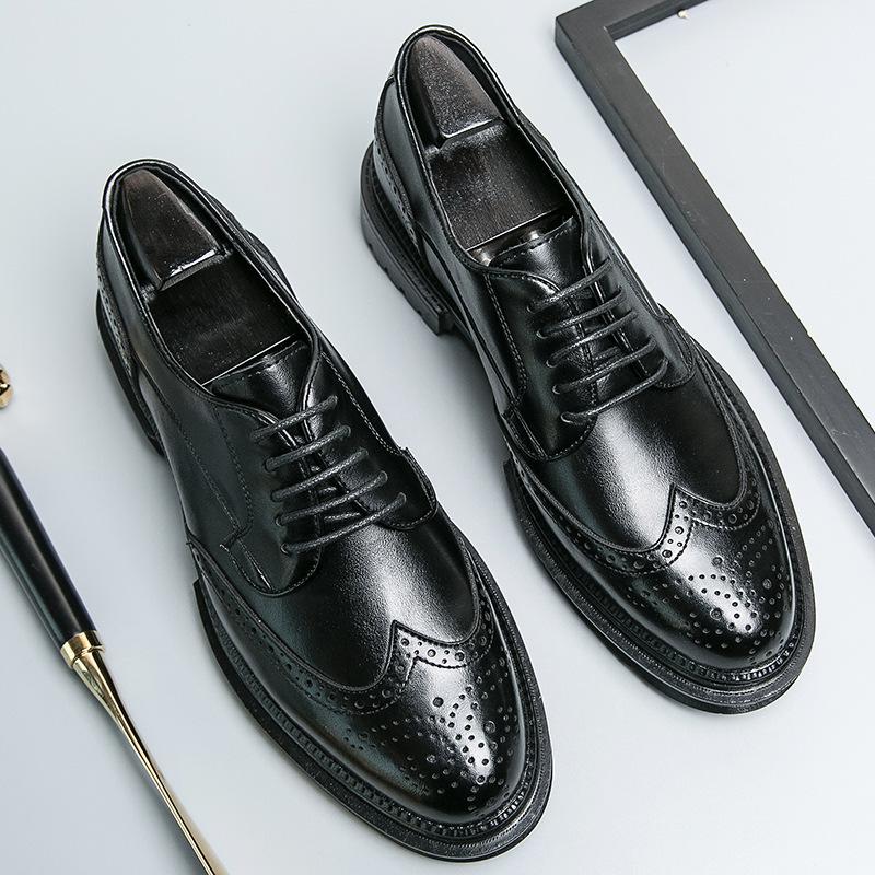 Men's Shoes Large Size New Casual Shoes Fashion British Style Business Dress Leather Shoes Men's Retro Engraved Small Leather Shoes