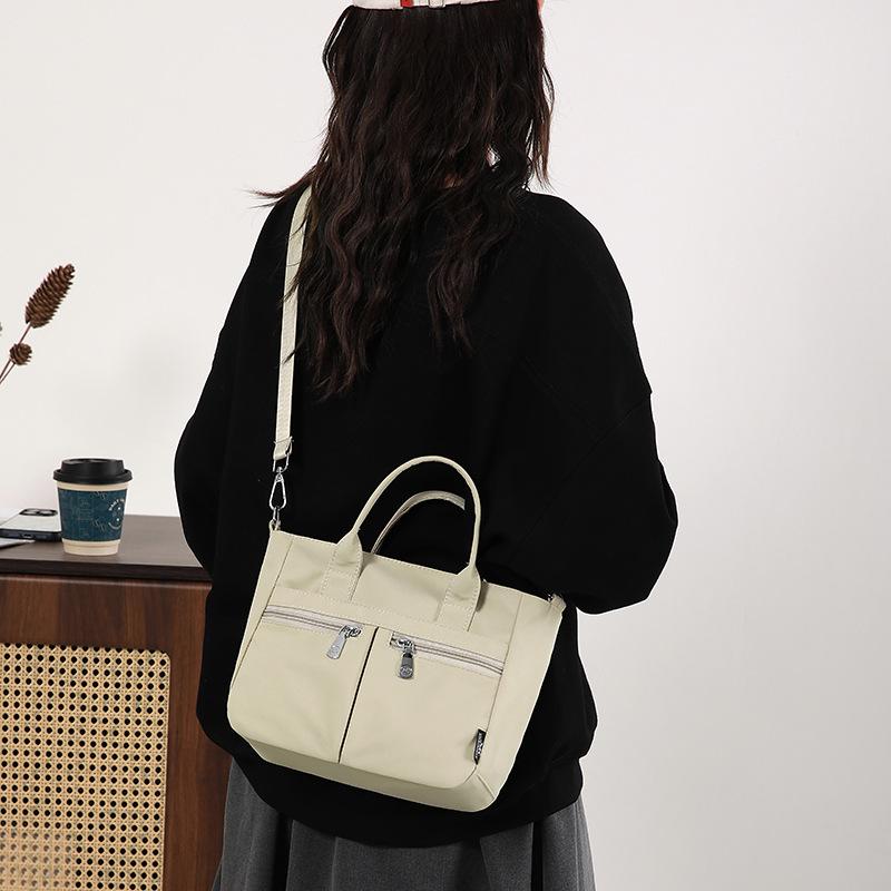 Large Capacity Casual Shoulder Bag, Simple and Stylish Crossbody Bag/tote Bag for Commuting
