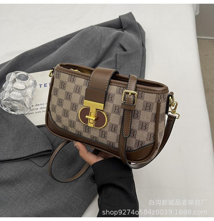 2025 new women's bag single shoulder messenger bag single shoulder messenger bag fashionable versatile mother bag middle-aged and elderly women's bag