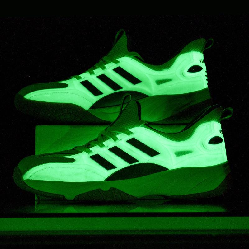 2025 New Badminton Shoes Men's Non-slip Breathable Professional Ultra-light Sports Shoes Summer Table Tennis Shoes Volleyball Shoes
