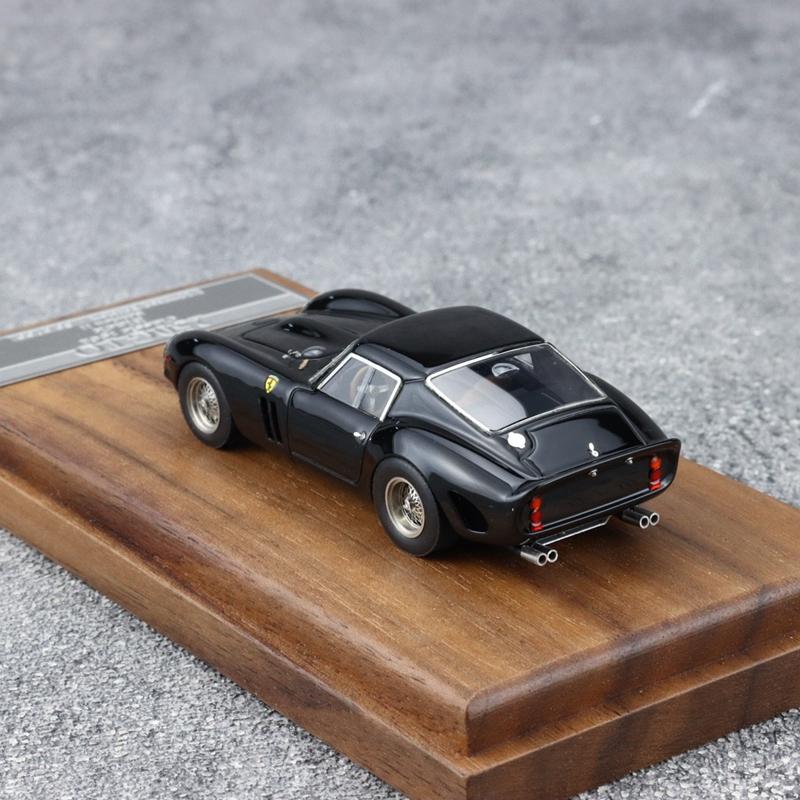 In Stock Scm 1:64 Yuema 250gto Supercar Simulation Resin Miniature Car Model Collection Ornament Custom Children's Toys Gift
