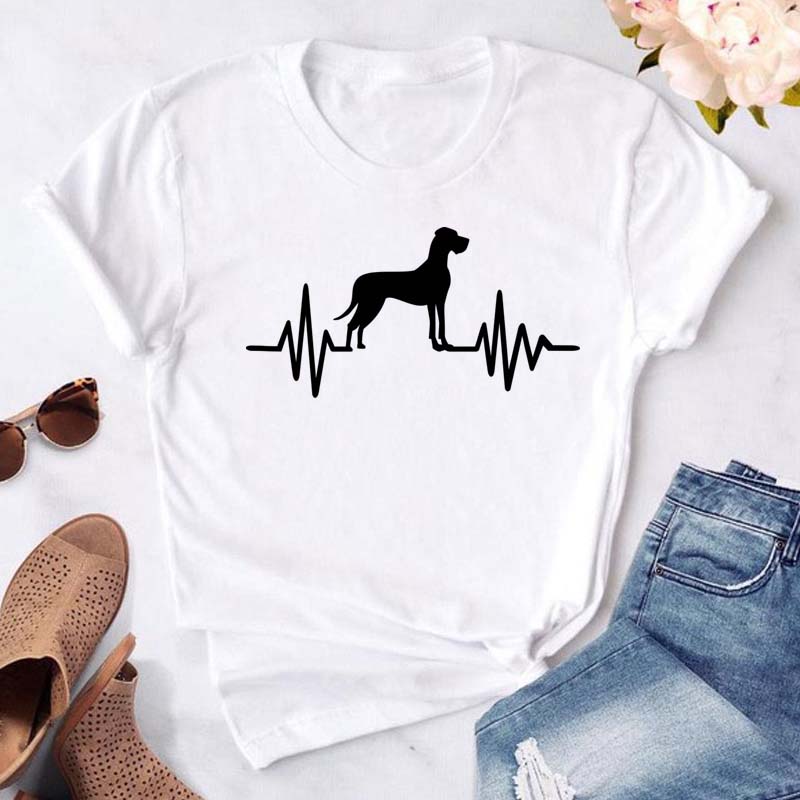 

Maycaur New Love Heart Dogs Paws Print T Shirt Women Cartoon T-shirt Funny Black T-shirt Summer Fashion O-neck Aesthetic Tshirts 4XL