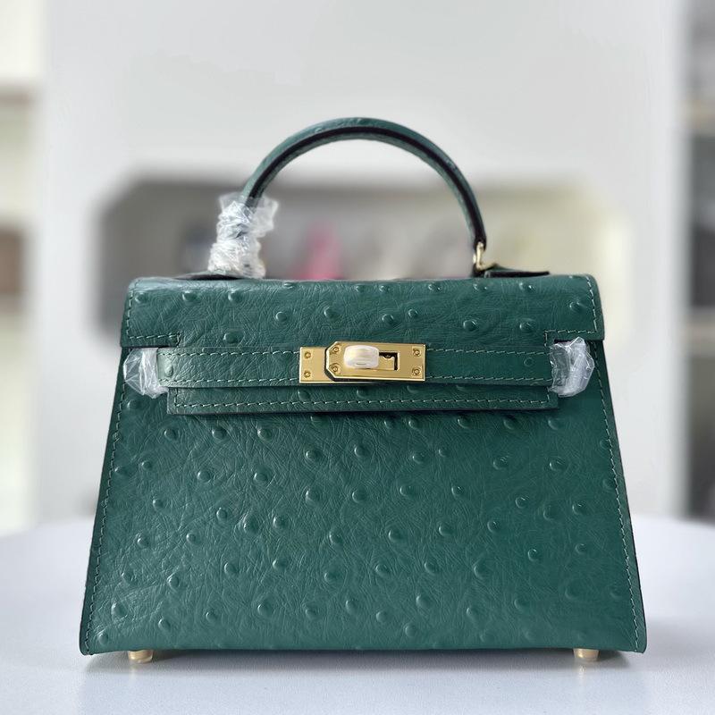 Geantă model struț prima și a doua generație