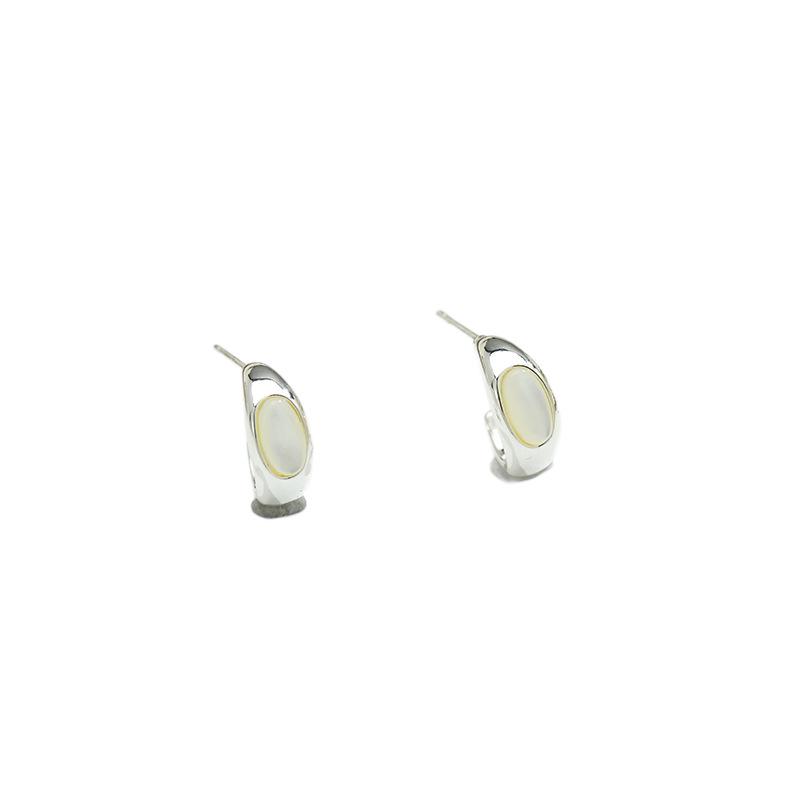 Japanese-Korean Oval Shell Stud Earrings, S925 Silver Needle, Versatile Niche Design, 925 Sterling Silver