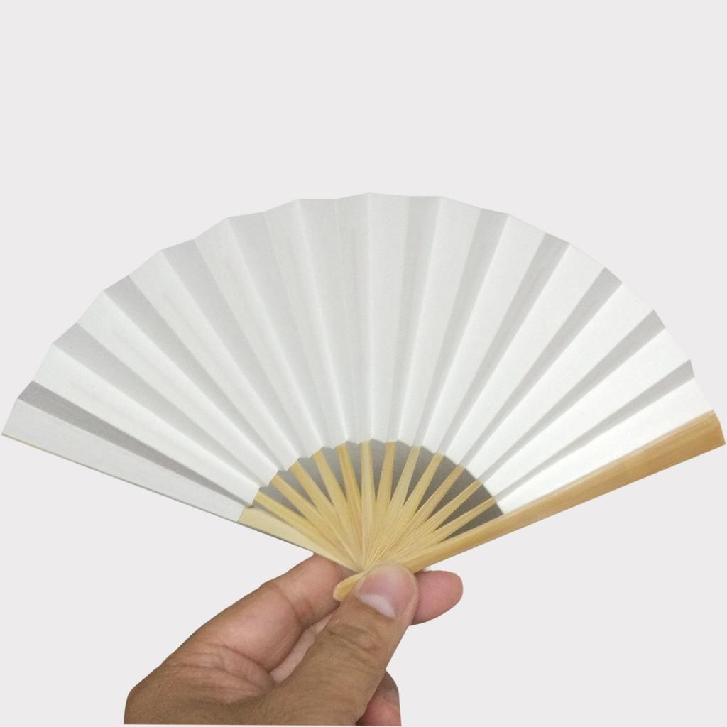 A Mini Fan That Can Be Used for Various Such As Drawing Picture Purposes, Postcards! (Plain White)
