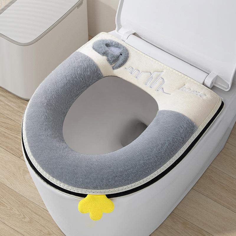 

Autumn & Winter Plush Insulated Toilet Seat Cushion - Built-in Handle & Adhesive Buckle, Fade-Resistant for Home Bathroom