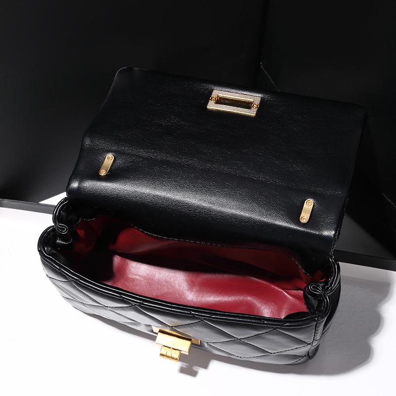 French Small Fragrance Style Light Luxury Women's Bag Fashion Trend Shoulder Bag Diamond Chain Underarm Bag Fashionable High End Portable