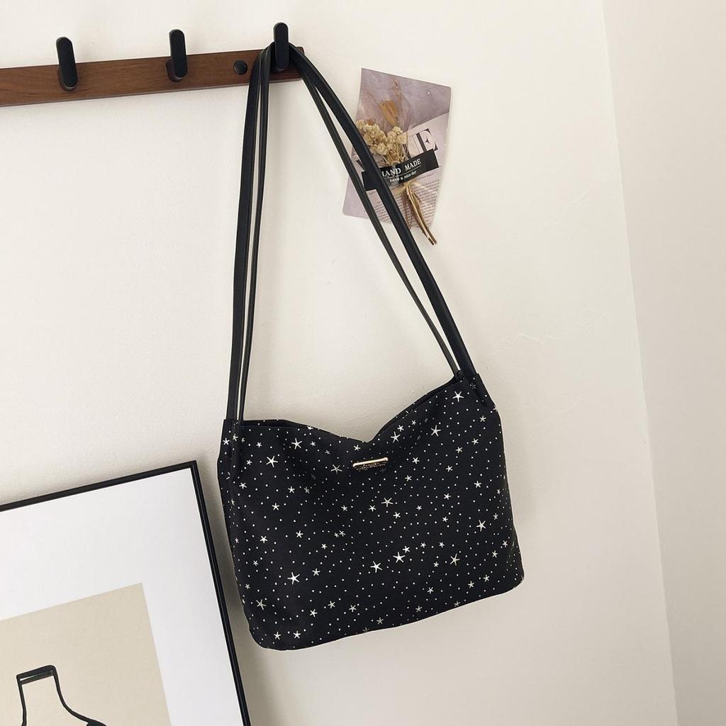 Niche Design Star Tote: Versatile Single-Shoulder Bag for Students, Daily Commute, and Large Capacity