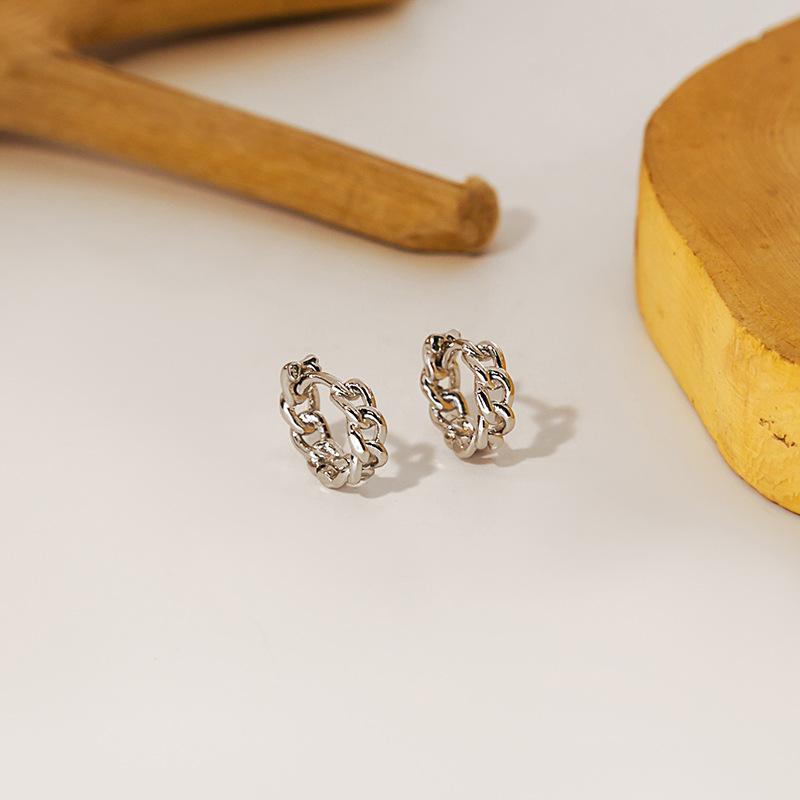 Small Fresh Chain Ear Buckle, Small Short Hollow Chain Stud Earrings, Fashionable And Simple Style Earrings.