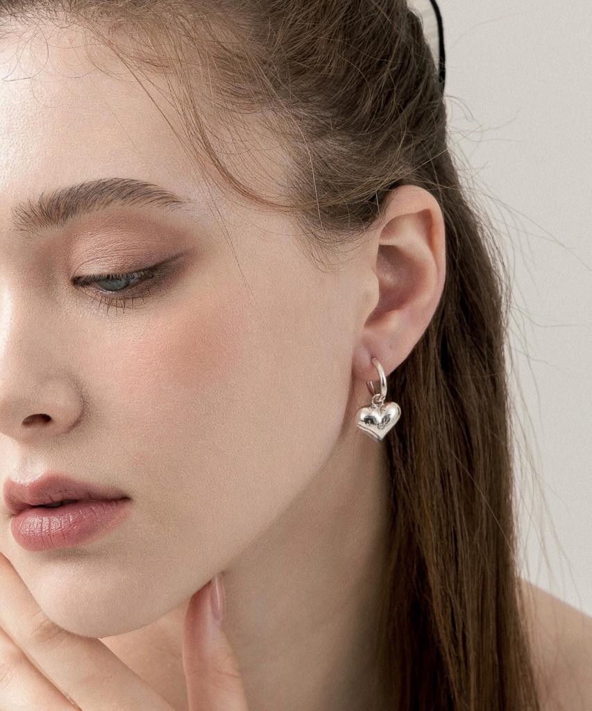 Lilykori 925 Silver Chunky Heart Earrings