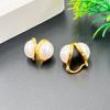 Manufacturer'S Supply Fashion Double-Sided Fritillary Pearl Earrings, Niche Temperament Ear Buckles Are In Stock.