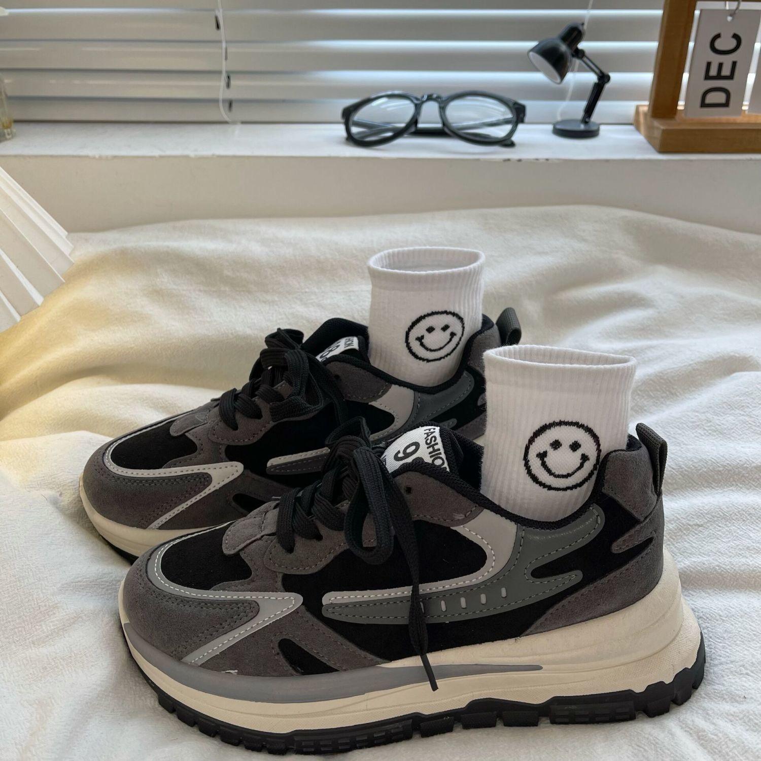 

Удобные дышащие кроссовки женские простые износостойкие 2024 новые модные нескользящие толстые кроссовки осенняя повседневная обувь 35