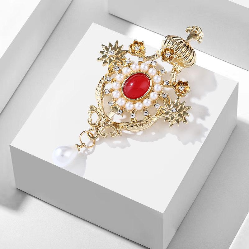 Baroque Vintage Fashion Versatile Crown Brooch Resin Drop Pearl Brooch Women's Clothing Accessories