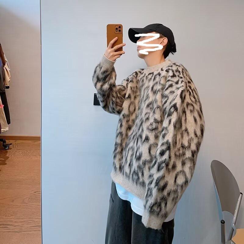 American retro high street leopard print sweater men and women loose lazy ruffian handsome street hip hop wind warm crew neck knitted sweater