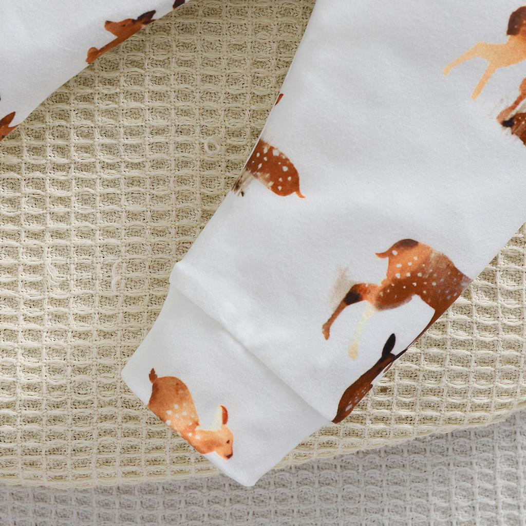 4pcs Baby Adorable Deer Pattern Bodysuit + Hat + Baby Mittens + Comfy Pants Clothing Set