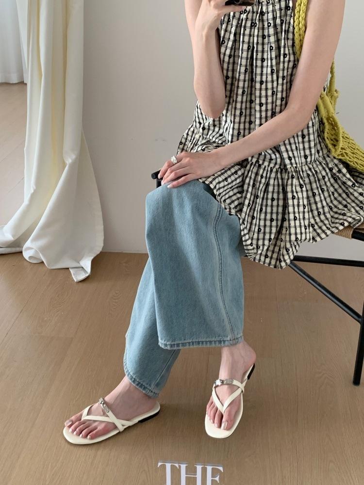 Flip-Flops Women'S Summer Metal Lock Flat Bottom Toe Fashionable Versatile Flip-Flops Women'S Shoes
