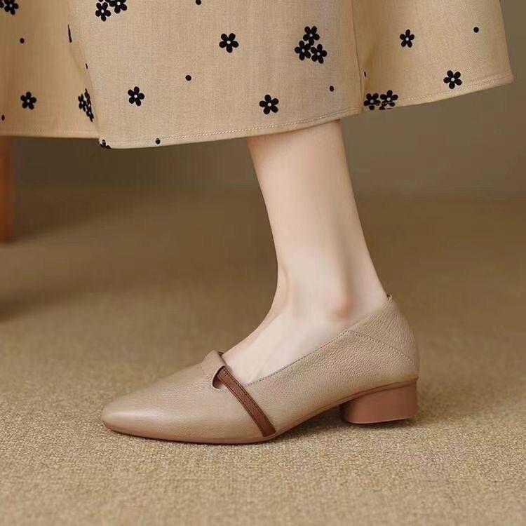 Single shoes women's 2025 new summer retro pointed head shallow mouth grandma shoes soft soles are not tired, one foot pedal flat women's shoes