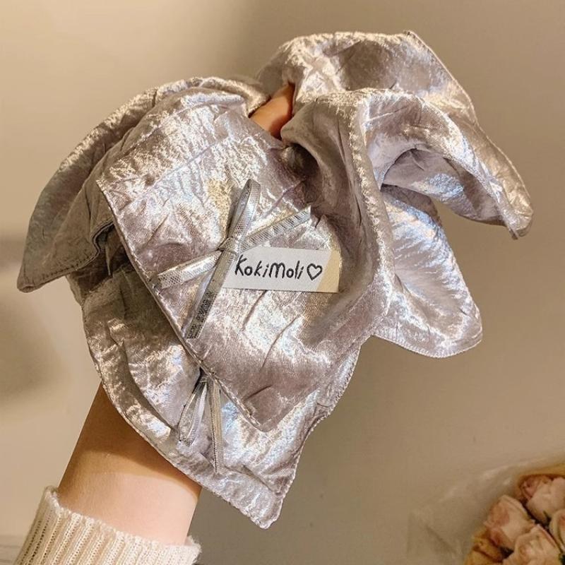 

Sweet and Cool Silver Niche Square Scarf Hair Band, Fashionable Niche Ins Blogger Fashion Hair Accessories Headband