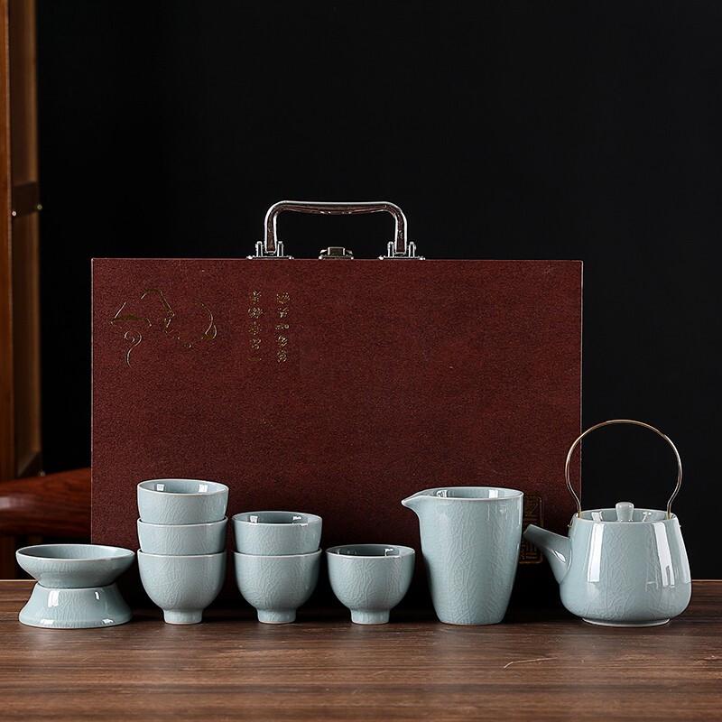 

Chinese Ge Kiln Portable Tea Set
