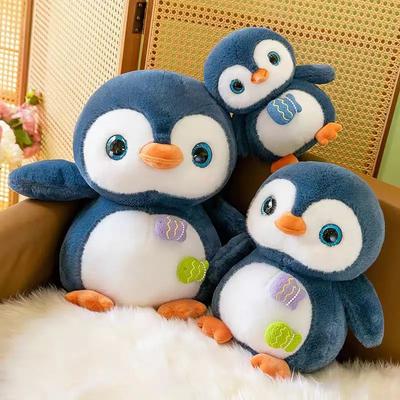 Adorable Jouet en Peluche Pingouin Bleu Pingouin Rond Doux Poupées Remplies Poupée Compagnon de Sommeil Décoration de Maison Cadeau de Pâques d'Anniversaire pour Enfants