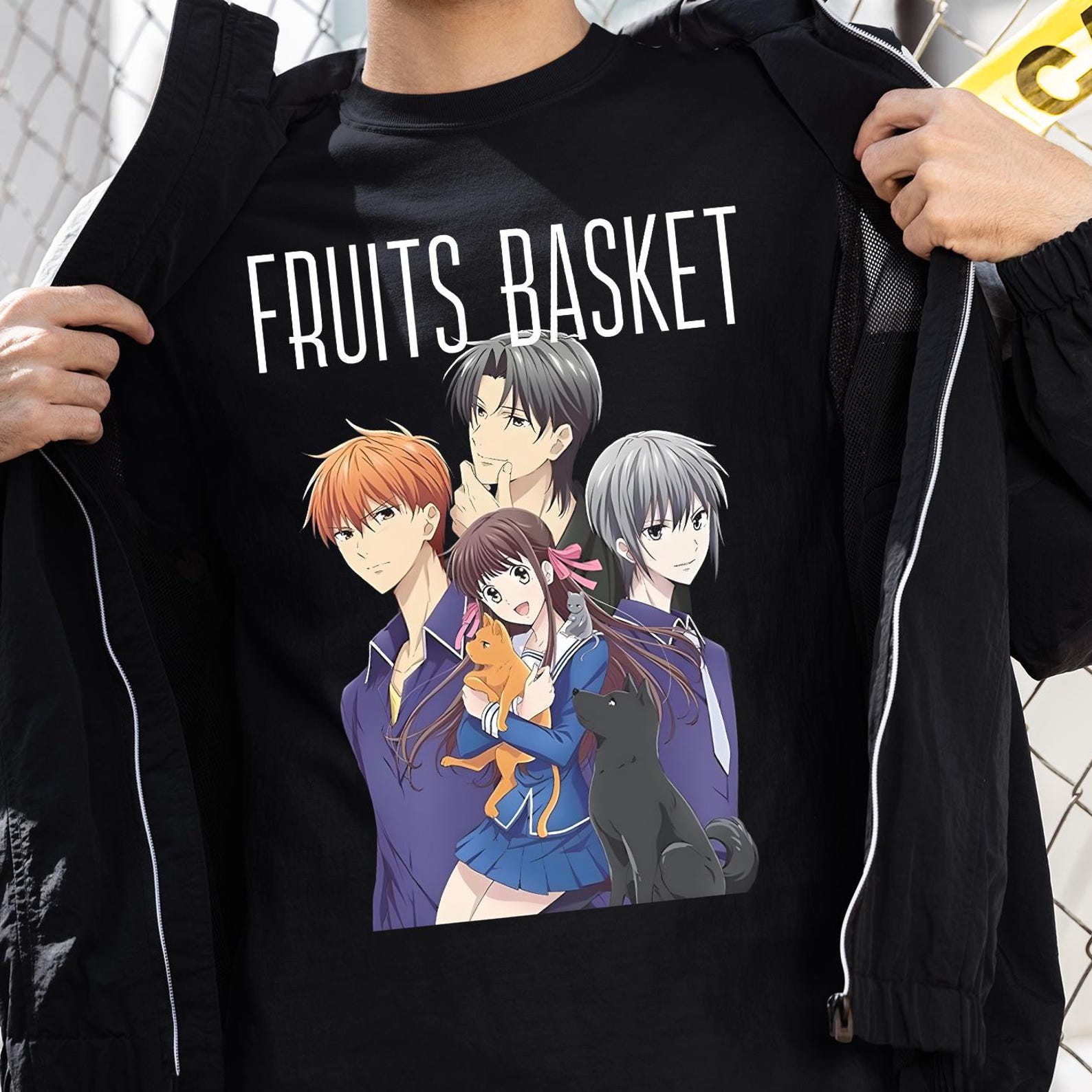 Vintage 90s Anime Graphic T-Shirt: Retro Japanese Manga Style S