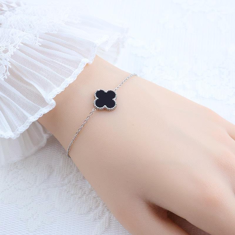 

Браслет из титановой стали 13 мм в виде четырехлистного клевера, женский простой браслет в стиле цветочного сада, не выцветающий